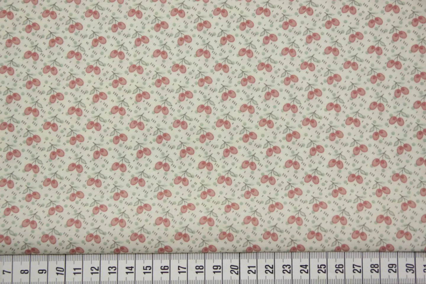 quiltstof-ivoor-roze blaadjes-Marcus  Fa.