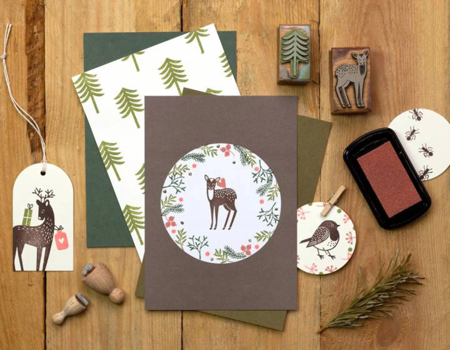 stempel baby hertje baby deer winter bos.