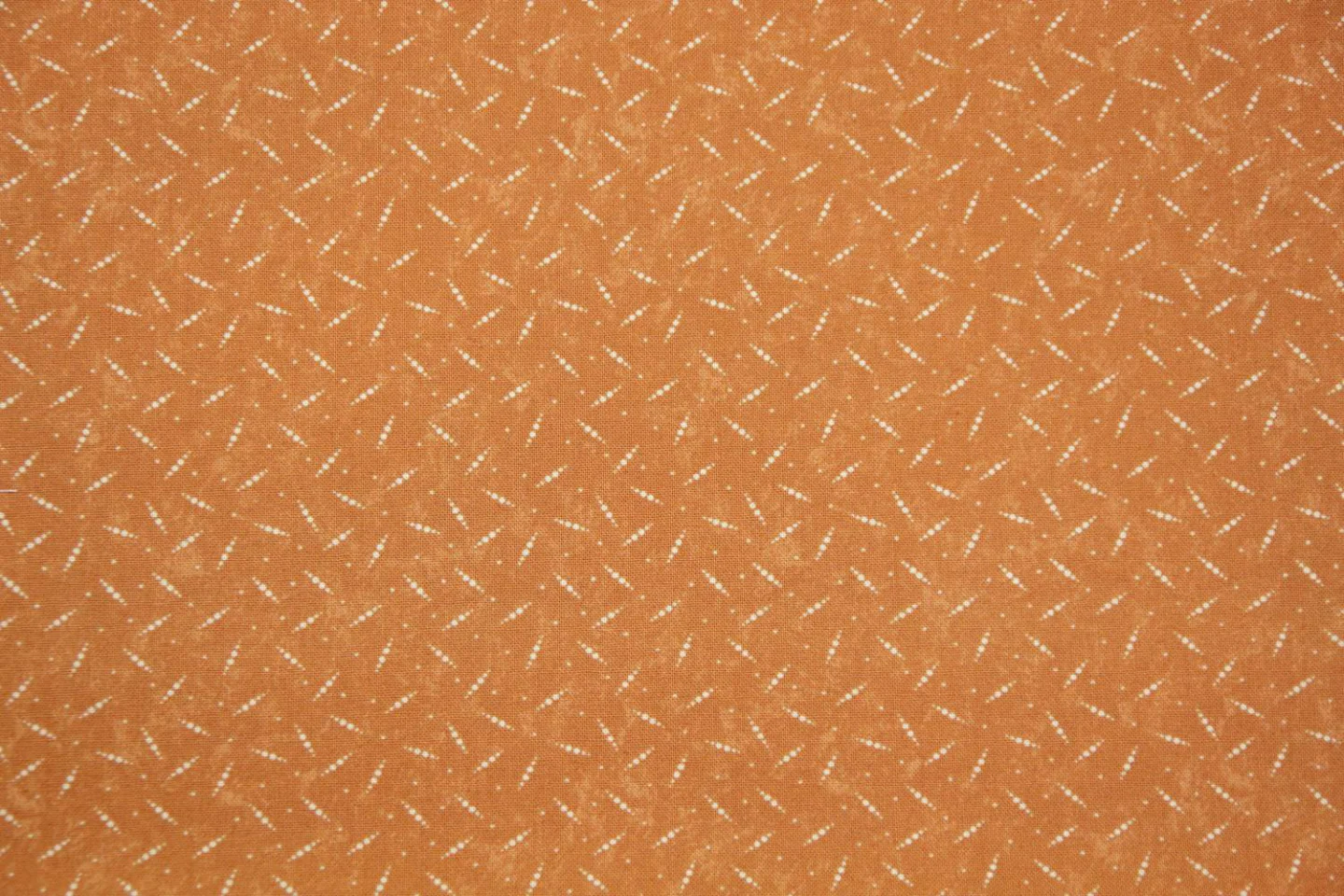 terracotta met stippelmotiefje-Moda Fabr.