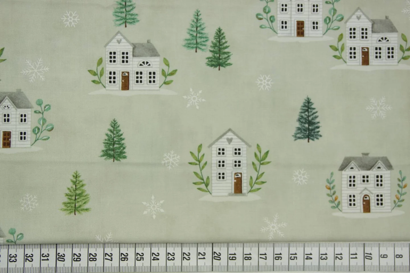 quiltstof-zachtgrijs met huisjes-Moda-De.