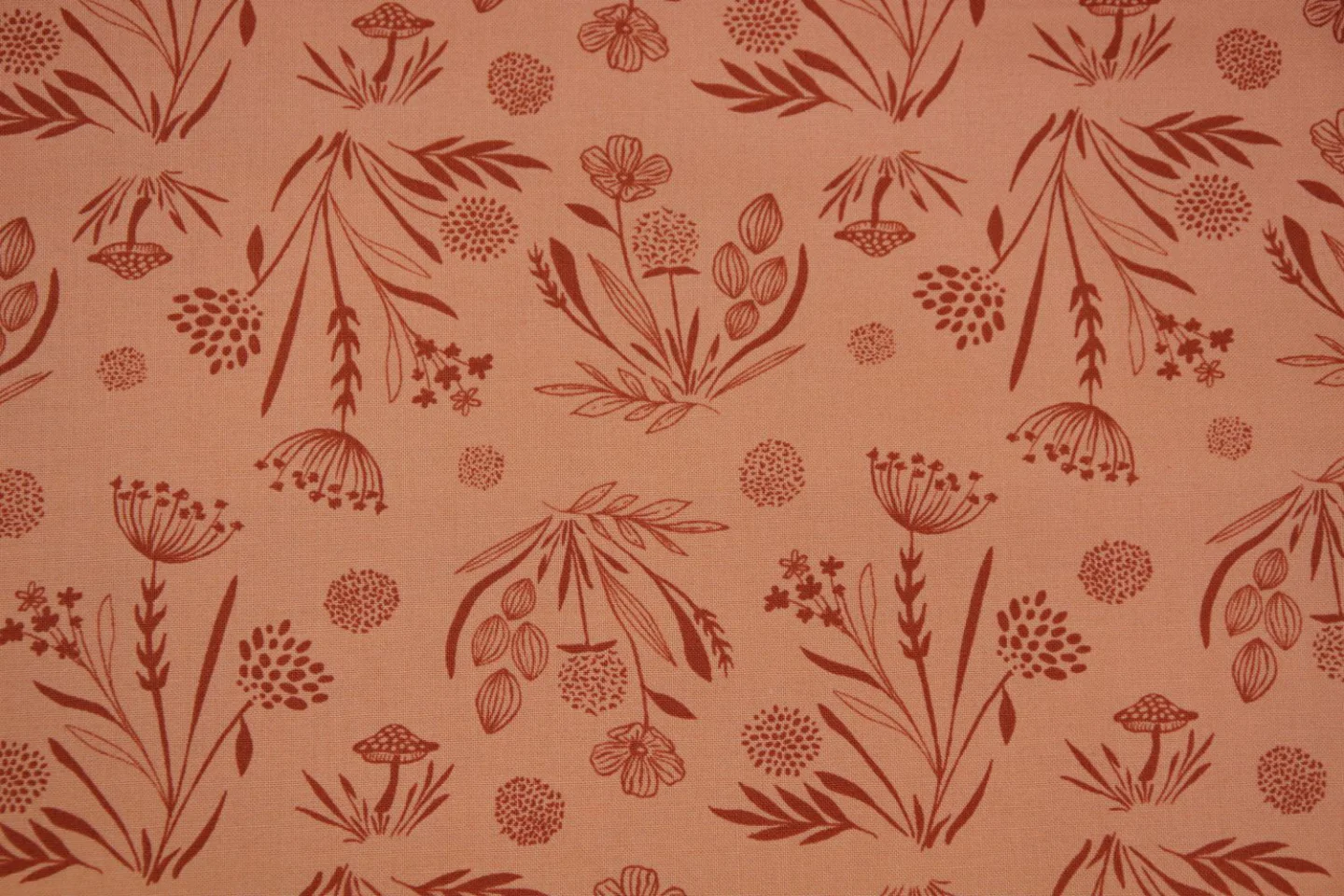 quiltstof-Zalm met bloemen in roest-Moda.