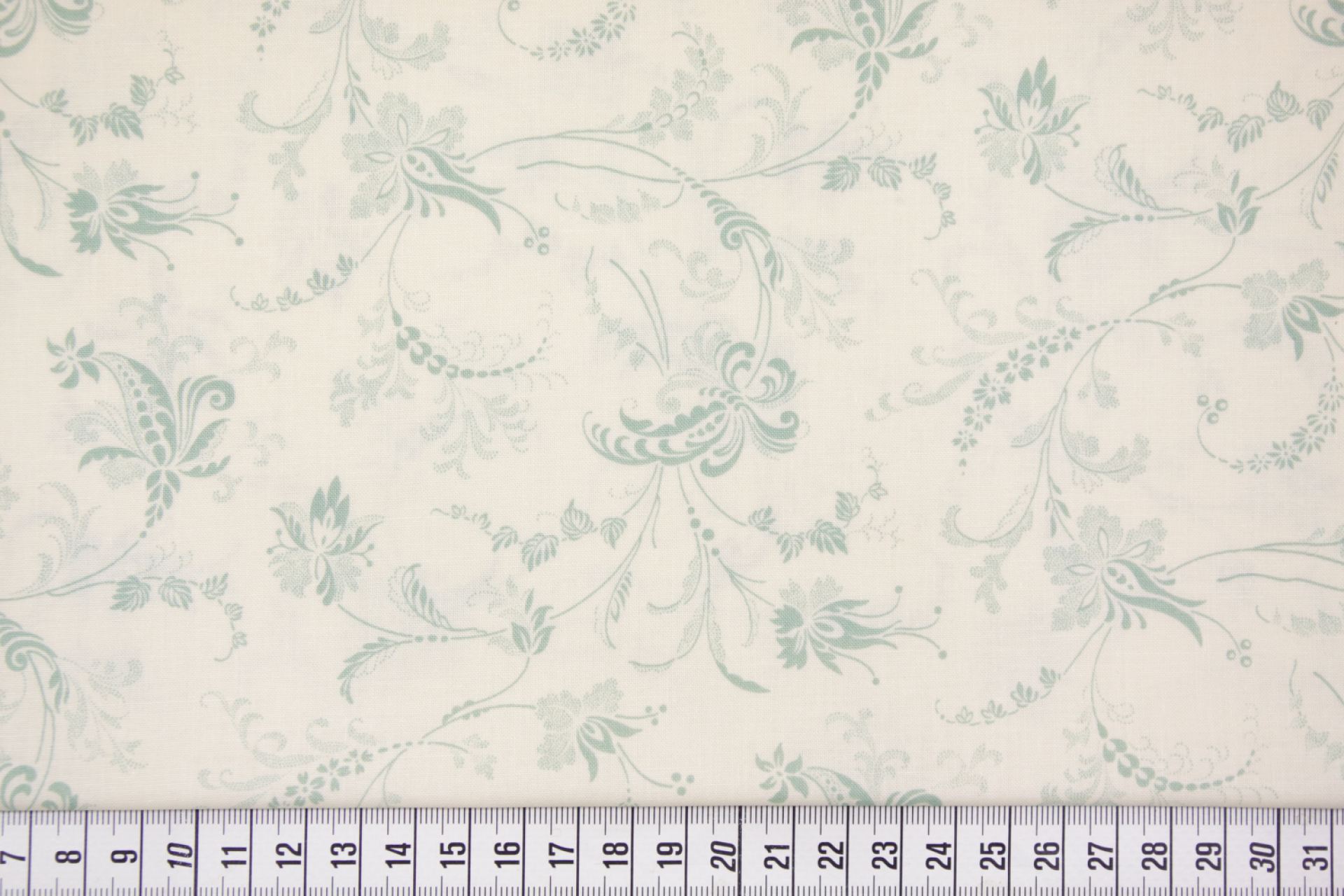 quiltstof-Ecru met zeegroene bloementak-