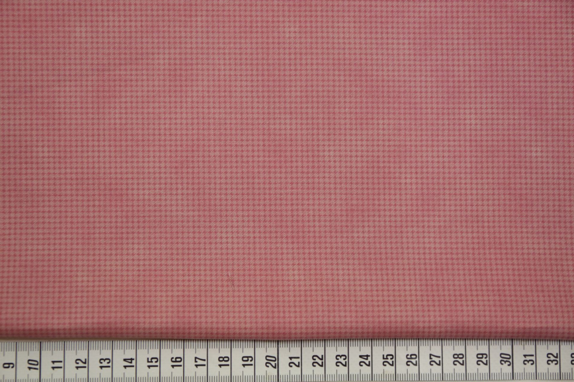 quiltstof-Roze met ruitje-Marcus Fabrics