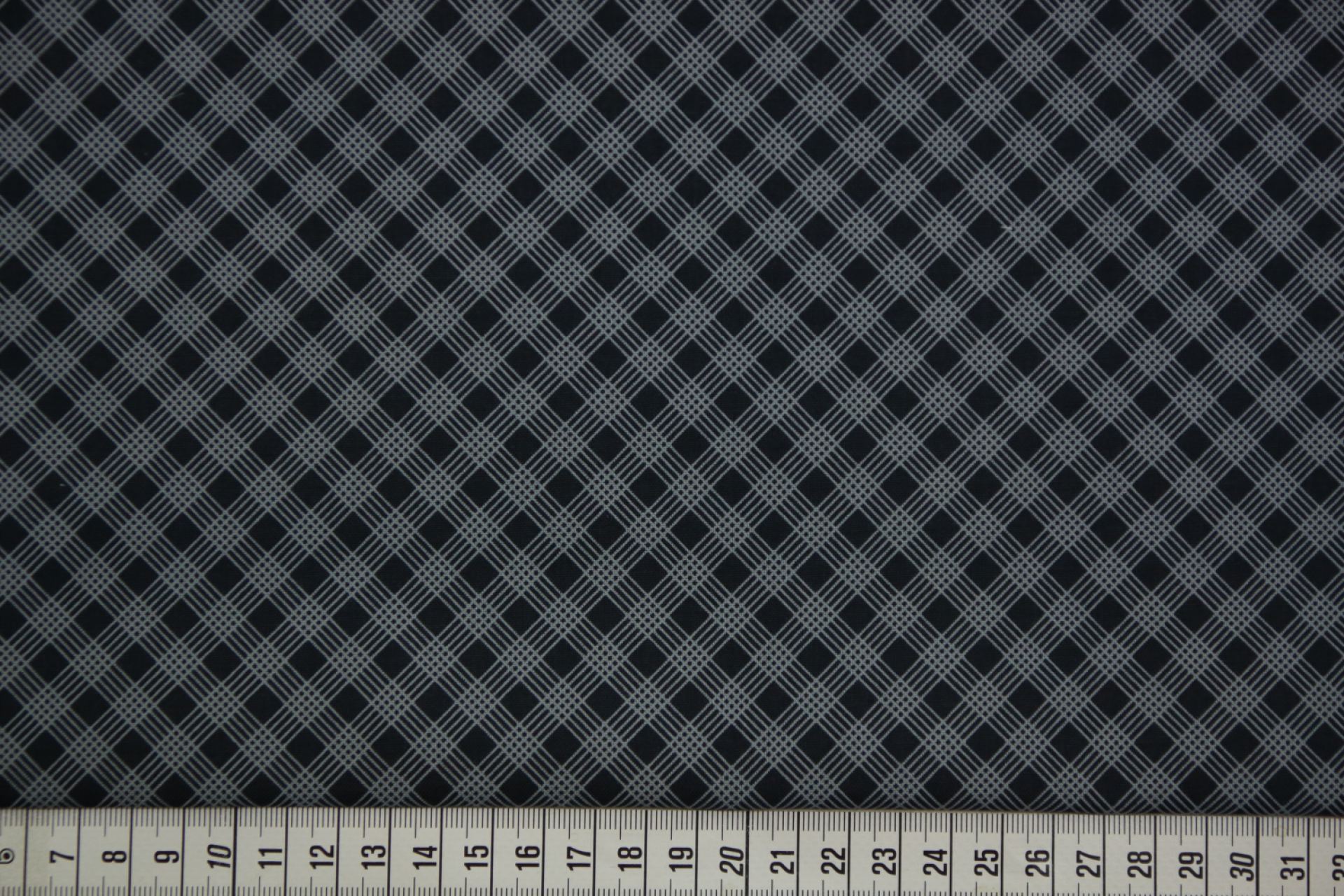 quiltstof-donkerblauw en ivoor geruit-Mo