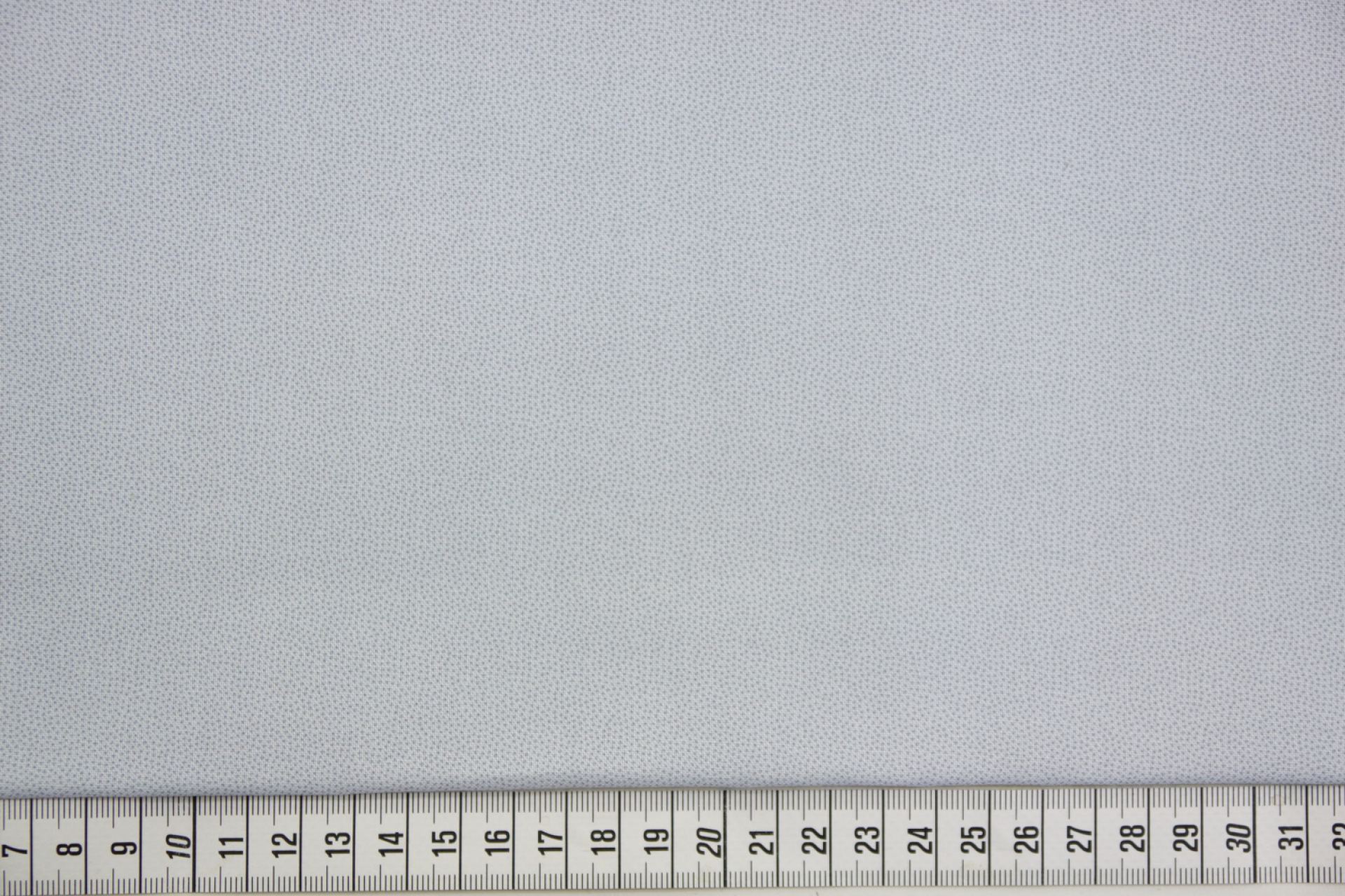 quiltstof-Heel lichtblauw met grijs stip