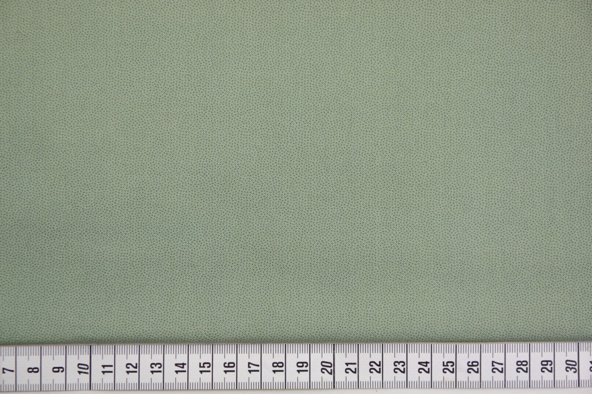 quiltstof-Saliegroen met blauwe stipjes