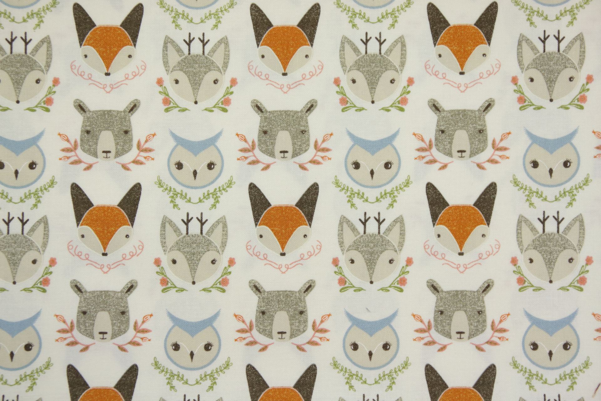 quiltstof-Ecru met vos, uil, hert en bee