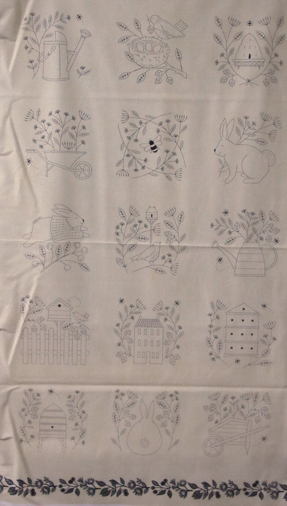 Quiltstof-panel-Ecru-panel-Bloom and Gro