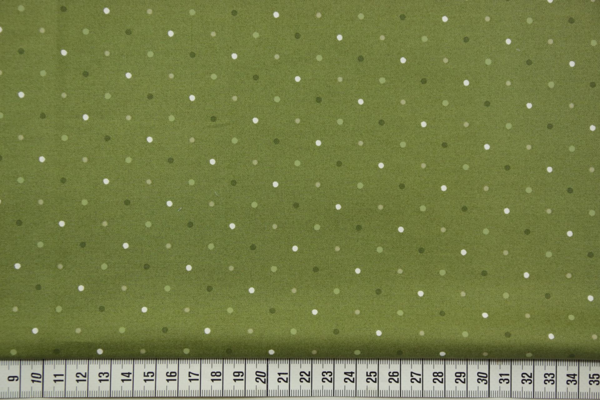 quiltstof-Mosgroen met groene en witte s