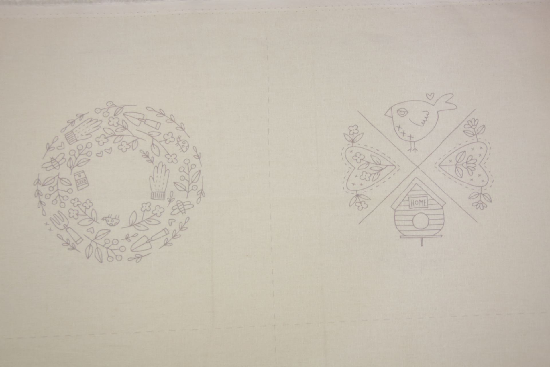 quitstof-stitchery panel-The Birdhouse-N