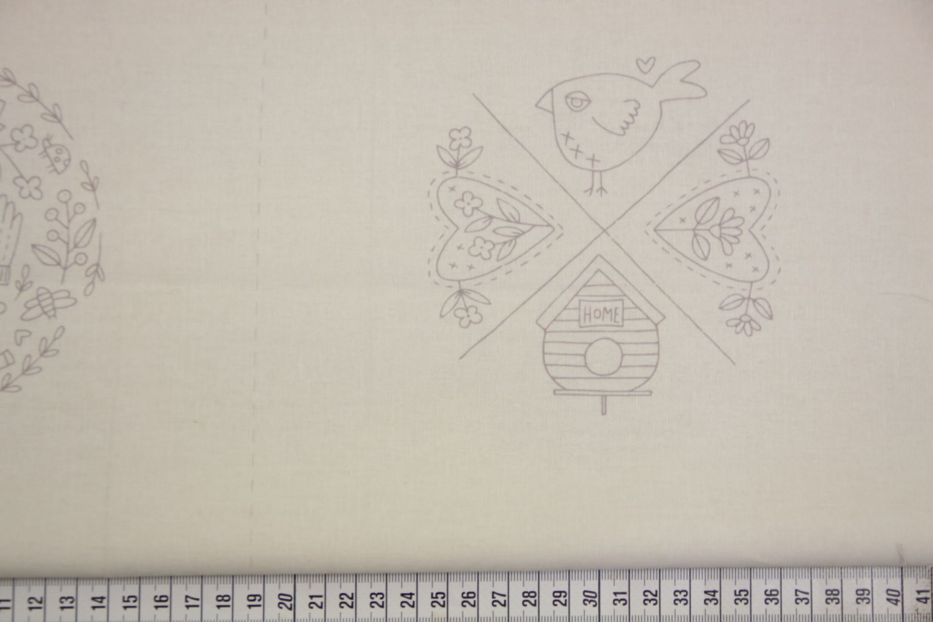 quitstof-stitchery panel-The Birdhouse-N