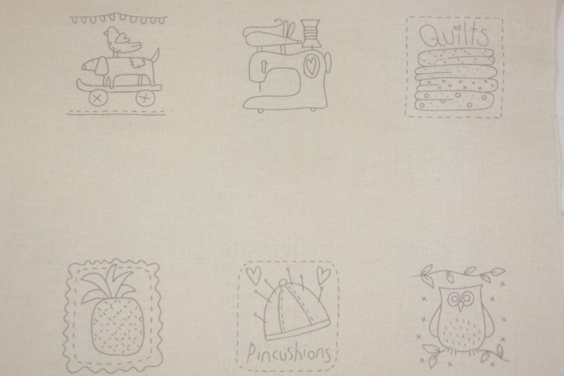 quiltstof- stitchery panel -Ecru-panel-H