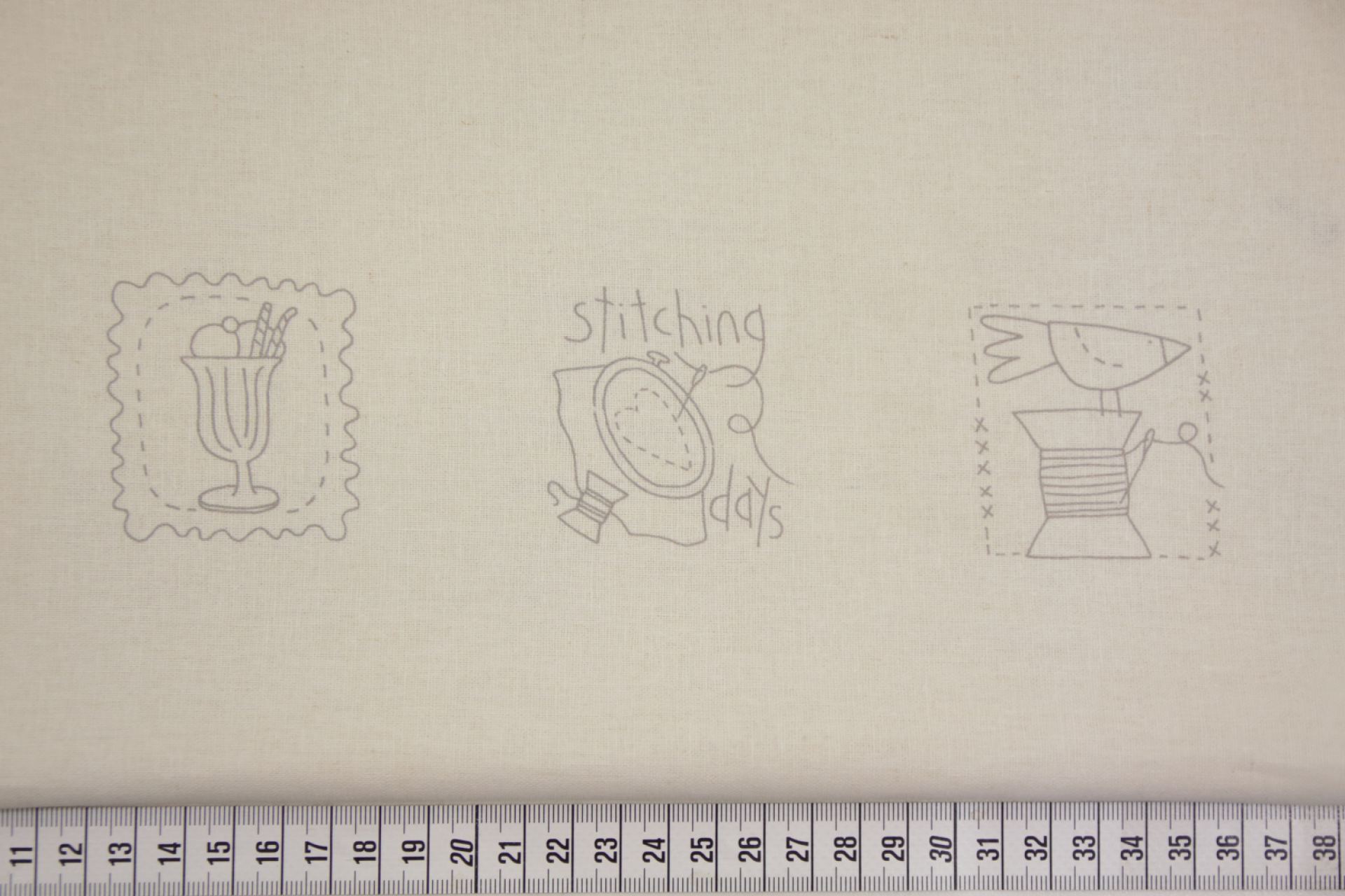 quiltstof- stitchery panel -Ecru-panel-H