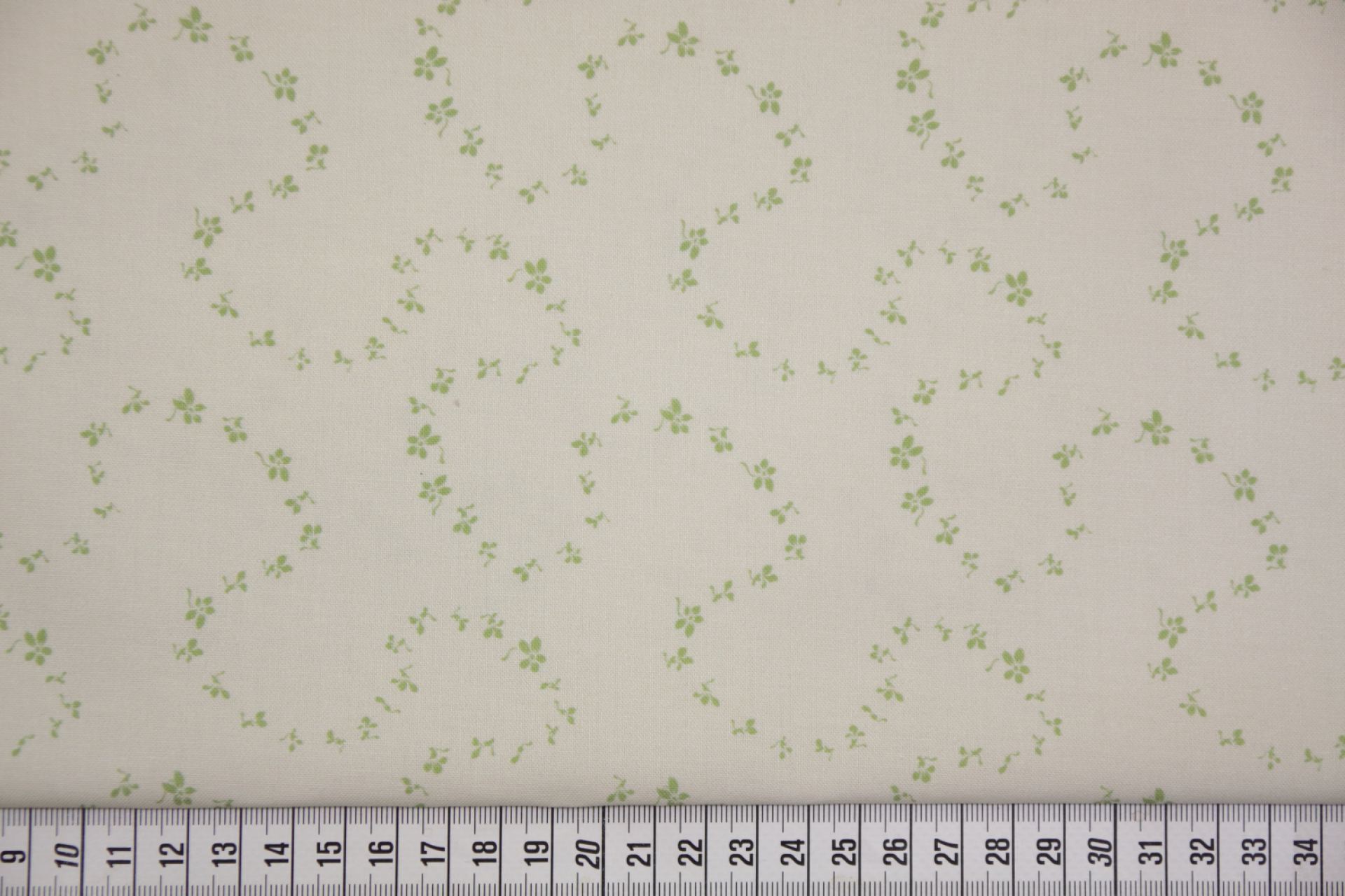 quiltstof-Heel licht grijsgroen met groe