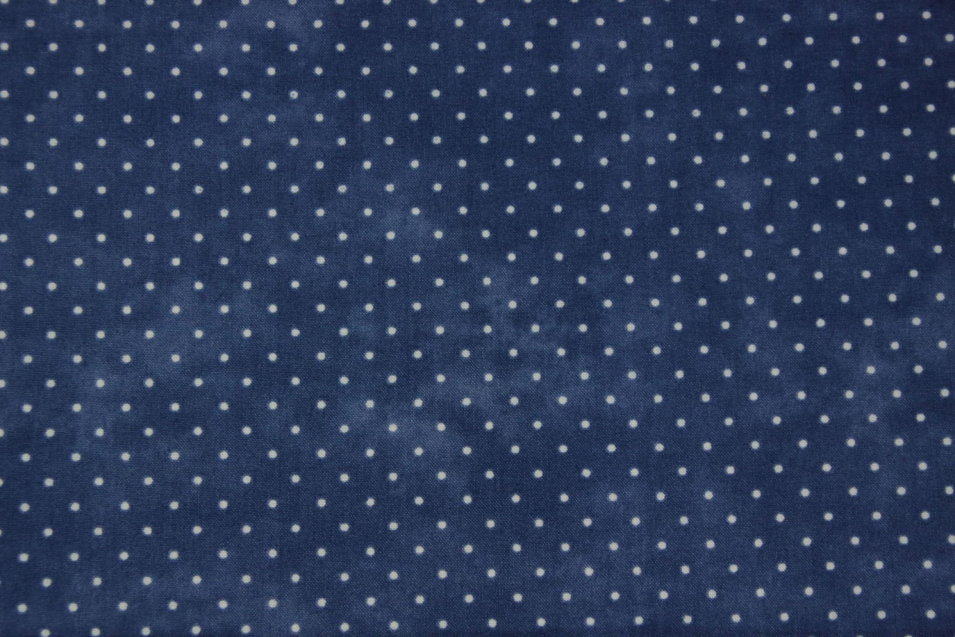 quiltstof-Blauw met witte stipjes-Maywoo