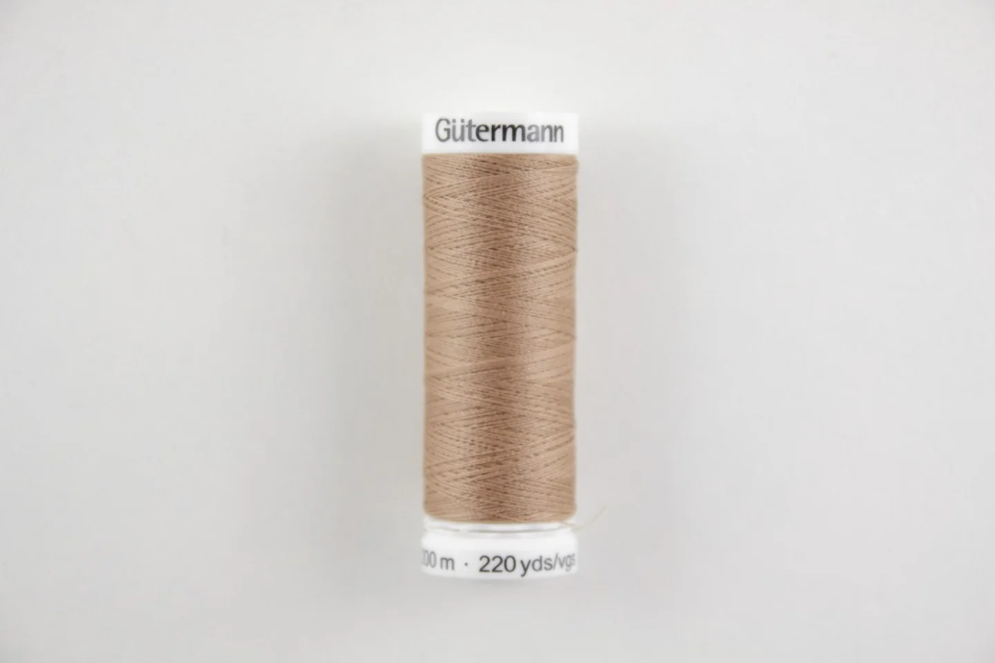 naaigaren gutermann-lichtbruin-139.