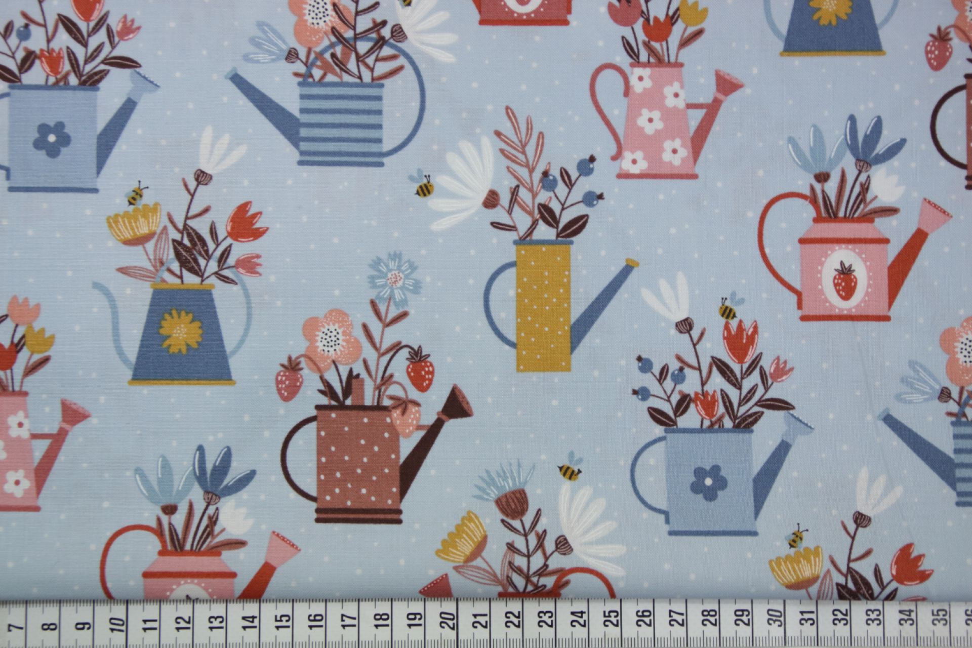 quiltstof-Lichtblauw, gieters met bloeme