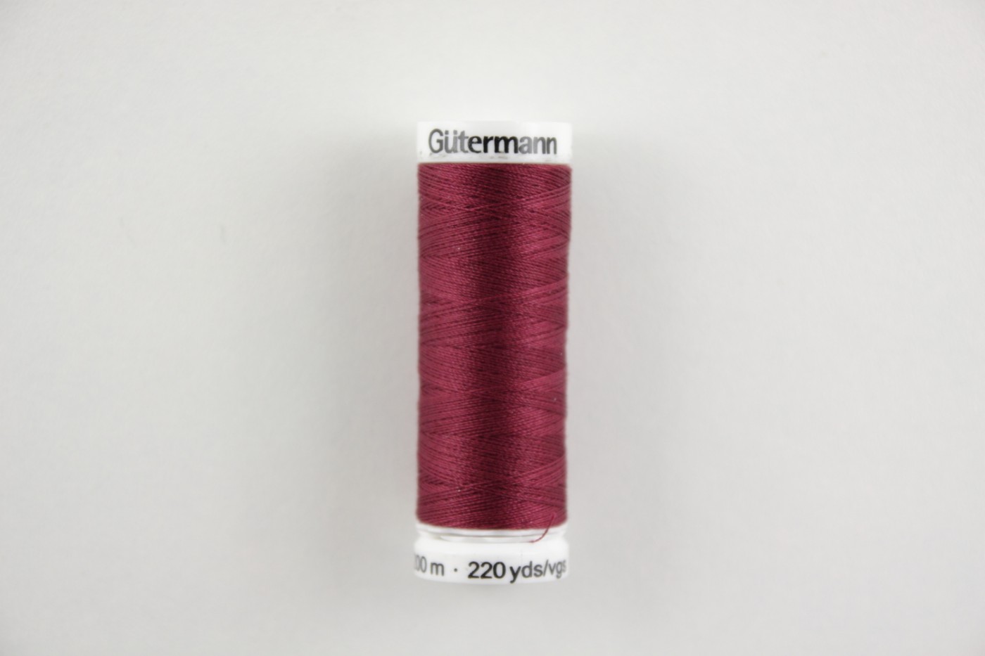 naaigaren gutermann-ceriserood-375