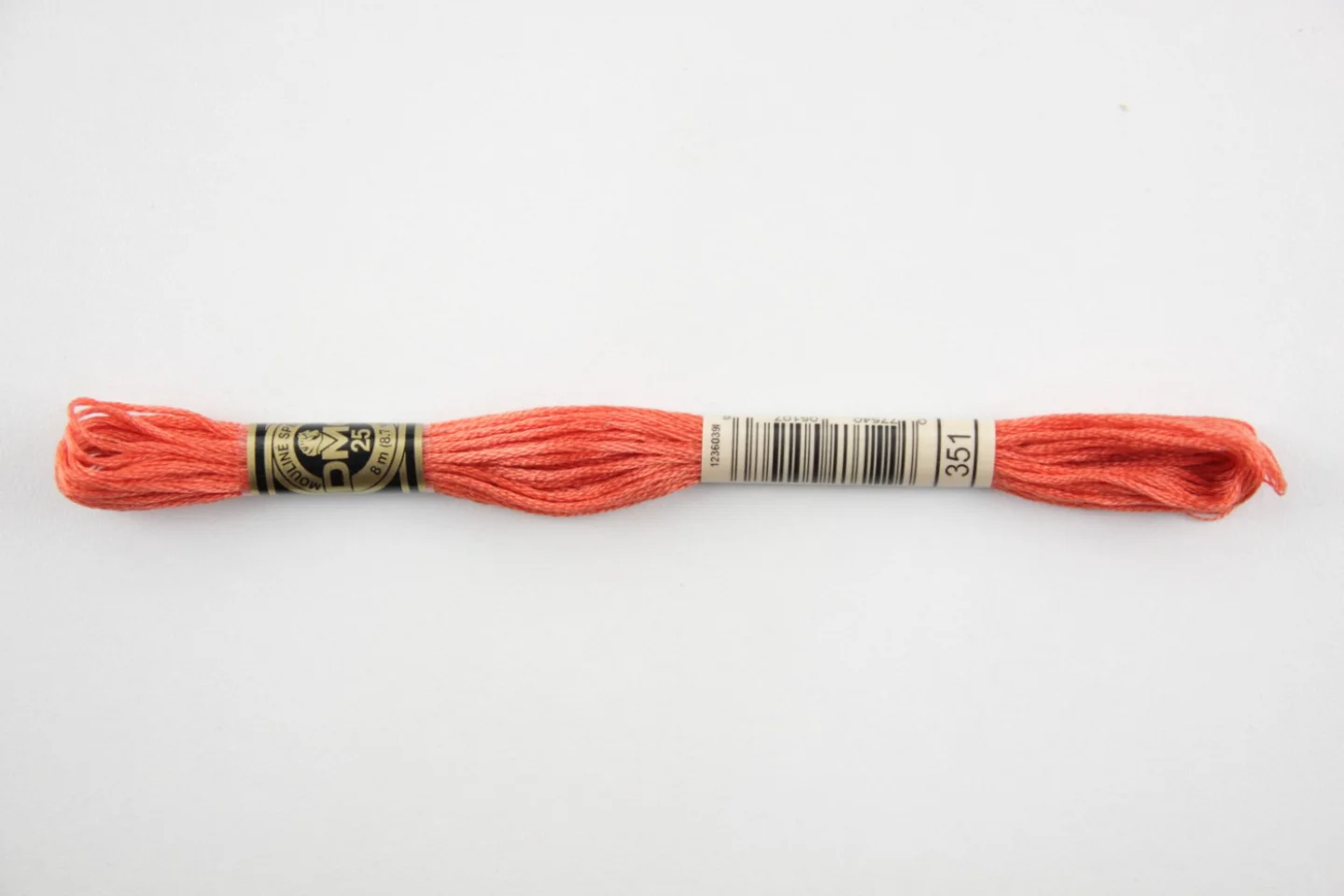 dmc borduurgaren kleur 351.