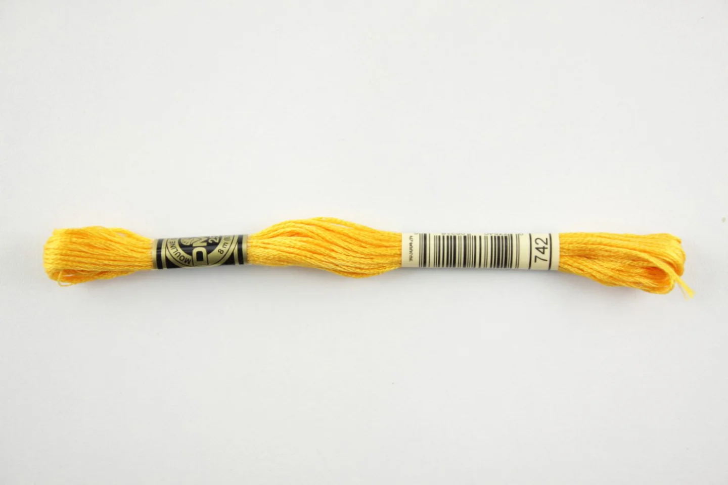 dmc borduurgaren kleur 742.