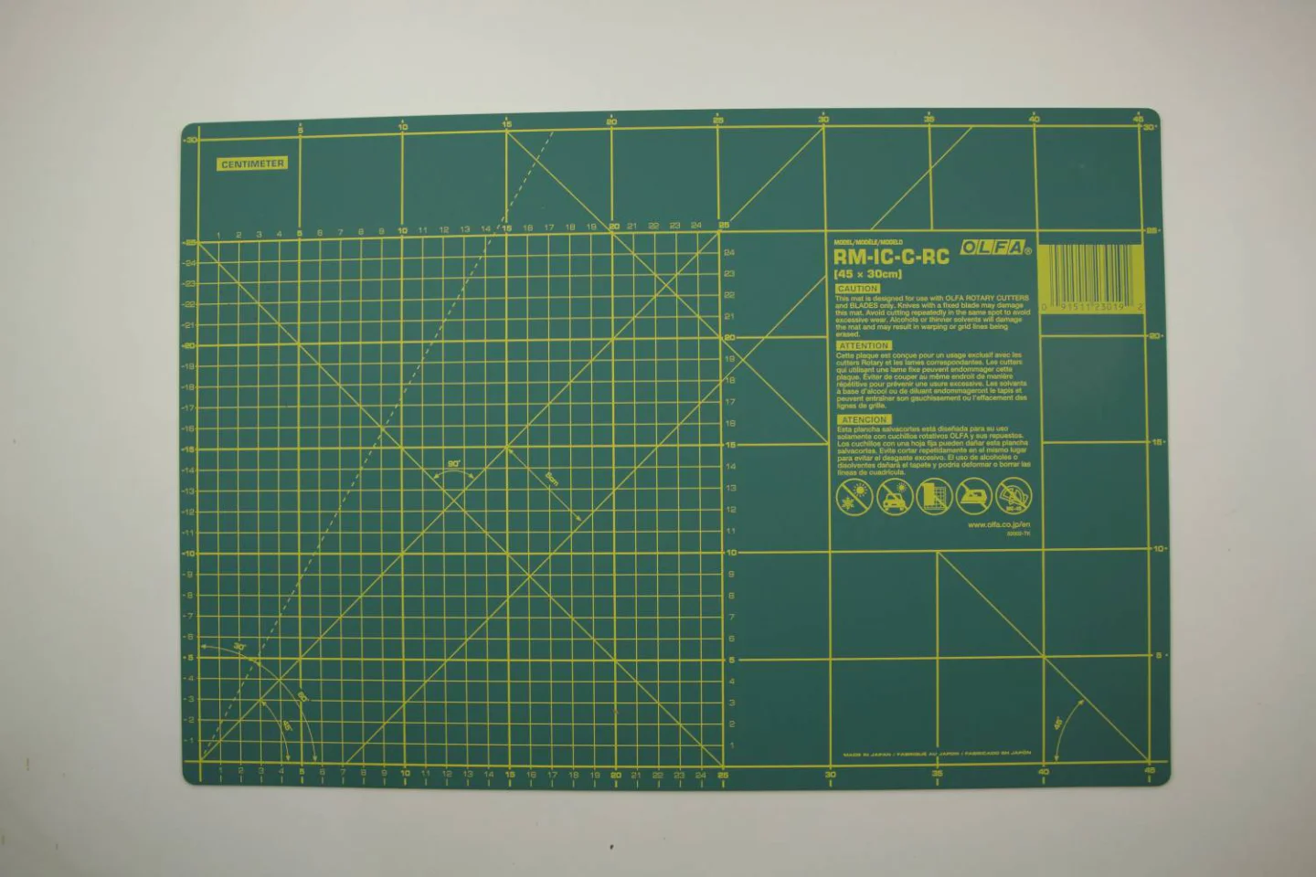 Snijmat-olfa-30x45 cm-achterzijde inches.