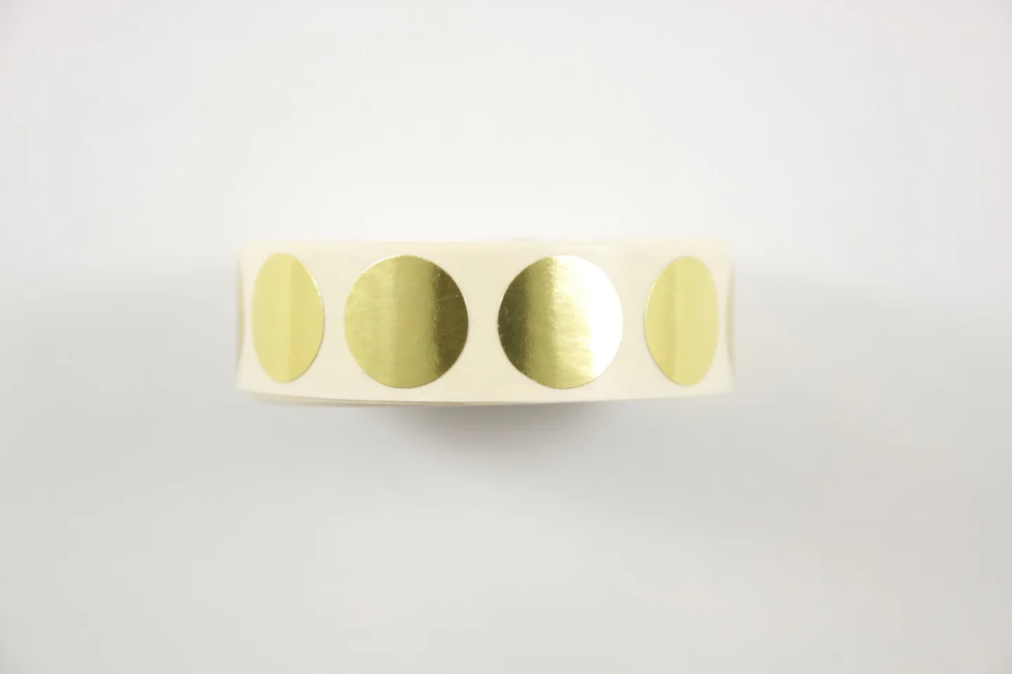 Sluitsticker-rond-goud-15mm-a.