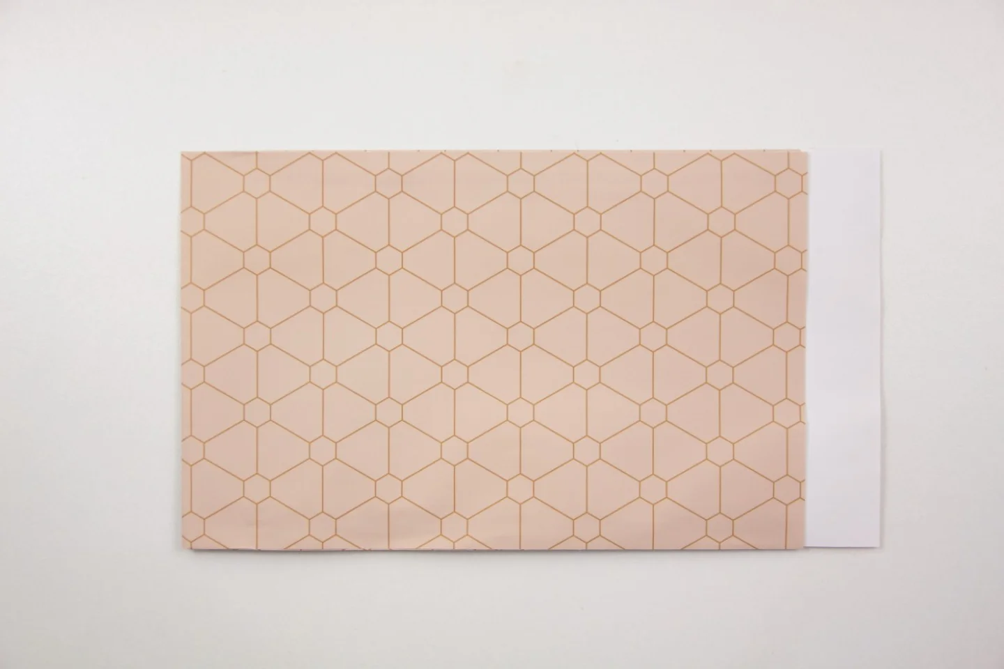 Zakje-papier-oudroze-hexagon.