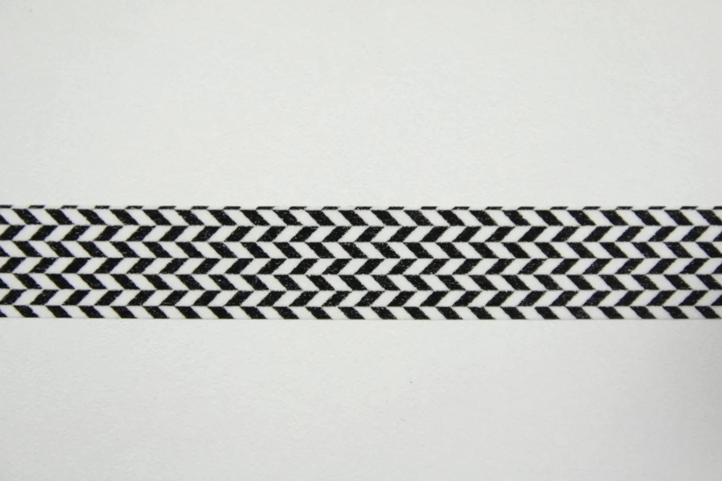 Washitape-wit-zwart-visgraat-2.
